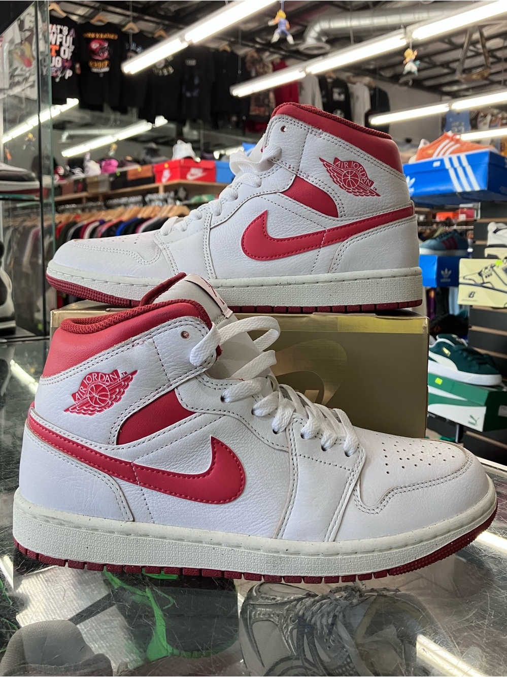Air Jordan 1 Mid SE Dune Red Size 8. Brand new with box. See pictures.
